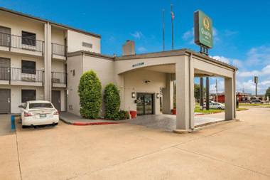 Quality Inn Tulsa Central