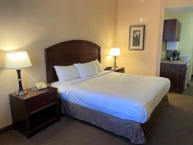 Rodeway Inn & Suites