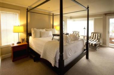 Cannon Beach Hotel Collection