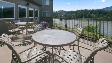 Best Western Plus Columbia River Inn