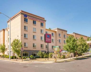 Comfort Suites Eugene