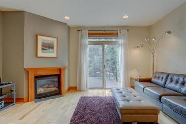 B2-River View-AC-3BR/3.5BA