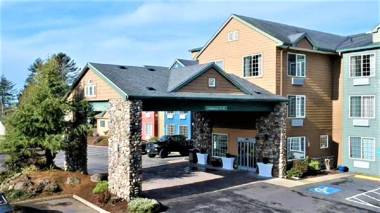 The Ashley Inn & Suites