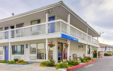 Motel 6-Medford OR - North