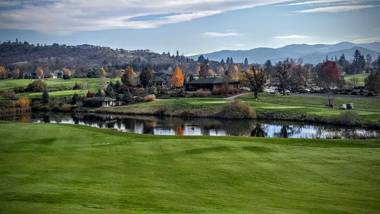 Resort at Eagle Point Golf Club Lodging