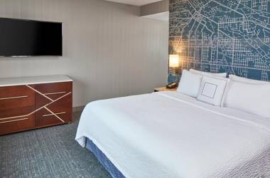 Courtyard Portland Downtown / Convention Center