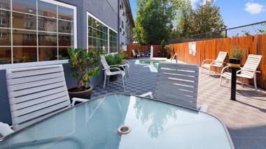 Best Western Inn at the Meadows