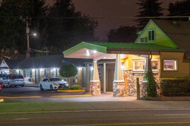 Nordic Inn and Suites