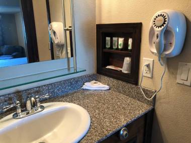 Shilo Inn Portland Rose Garden - Convention Center