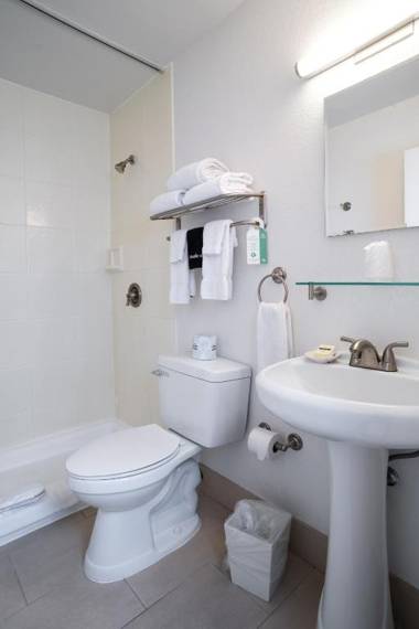 Park Lane Suites & Inn