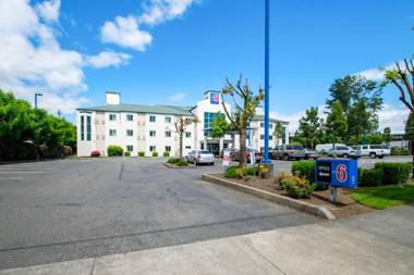 Motel 6-Portland OR - North