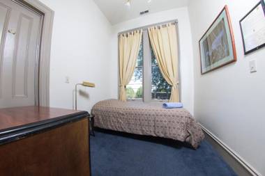 HI - Portland Northwest Hostel