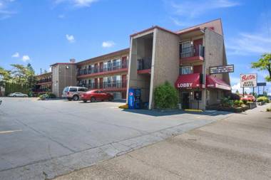 Econo Lodge Portland - I-205