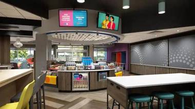 Tru By Hilton Portland Airport Or