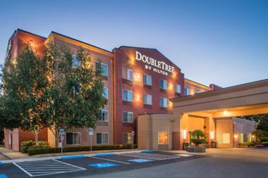 DoubleTree by Hilton North Salem