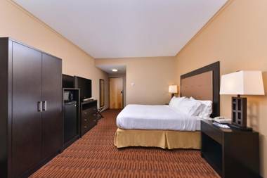 Holiday Inn Express Breezewood an IHG Hotel