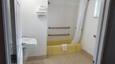 Budget Inn Breezewood