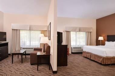 Holiday Inn Express & Suites Washington - Meadow Lands an IHG Hotel