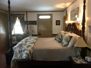 Fallen Tree Farm Bed and Breakfast