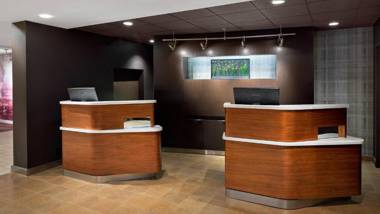 Courtyard by Marriott Pittsburgh Airport