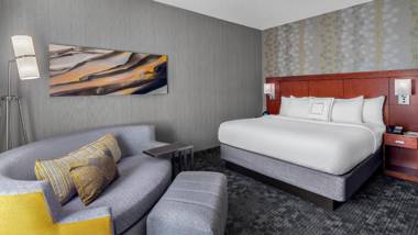 Courtyard by Marriott Pittsburgh Airport