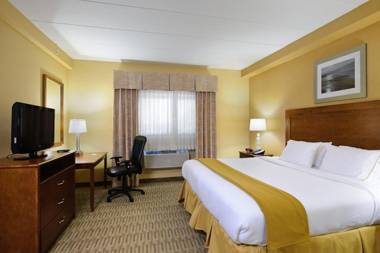 Holiday Inn Express Philadelphia Airport an IHG Hotel