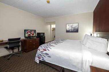 Hazleton Inn & Suites