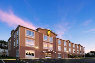 Super 8 by Wyndham Hershey