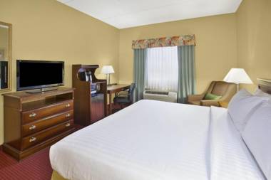Holiday Inn Express Irwin-PA Turnpike Exit 67 an IHG Hotel