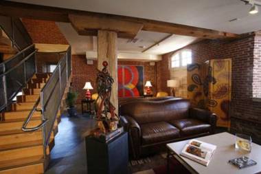 Lancaster Arts Hotel