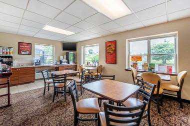 Econo Lodge Amish Country