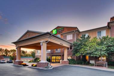 Holiday Inn Express Hotel & Suites Lancaster-Lititz an IHG Hotel