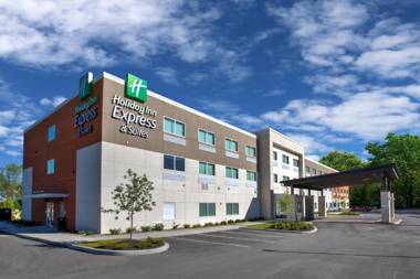 Holiday Inn Express & Suites New Castle an IHG Hotel