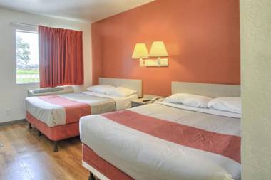 Motel 6-New Cumberland PA - Harrisburg - Hershey South