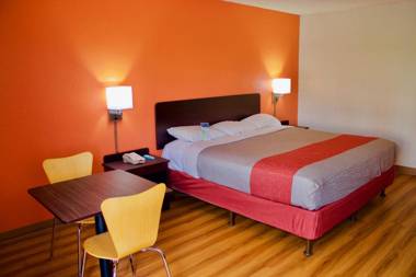 Motel 6-New Stanton PA