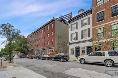 Frontdesk I Mariner's Court Apts Northern Liberties Philadelphia