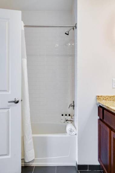 Mint House at The Divine Lorraine Hotel - Philadelphia