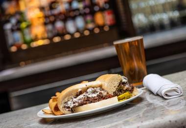 DoubleTree Suites by Hilton Philadelphia West