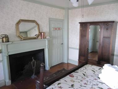 William's Grant Inn Bed and Breakfast