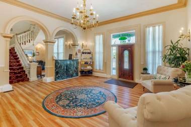 The Carriage House Inn Newport Ascend Hotel Collection