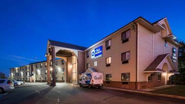 Best Western Airport Inn Warwick