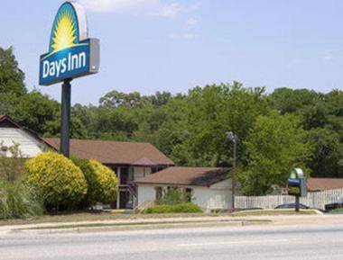 Days Inn by Wyndham Downtown Aiken