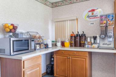 Super 8 by Wyndham Columbia/Ft. Jackson SC