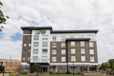 Holiday Inn Express & Suites - Columbia Downtown SC - The Vista