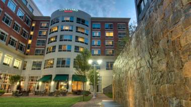 Courtyard Greenville Downtown