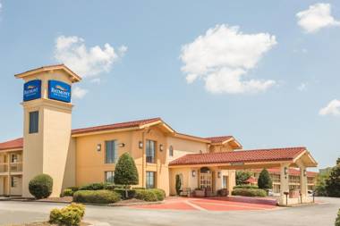 Baymont by Wyndham Greenville Woodruff Rd