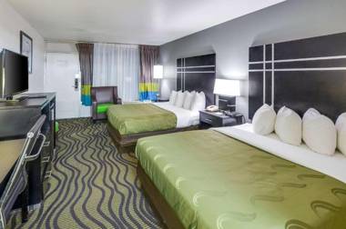 Quality Inn & Suites Hardeeville - Savannah North - Renovated with Hot Breakfast Included