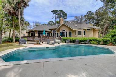 115 Mooring Buoy 4 BR Beach House Pool