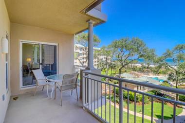 6301 Hampton Place 3 BR Lux Oceanfront