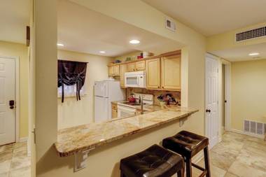 105 Beckenham 2 BR Port Royal Beach